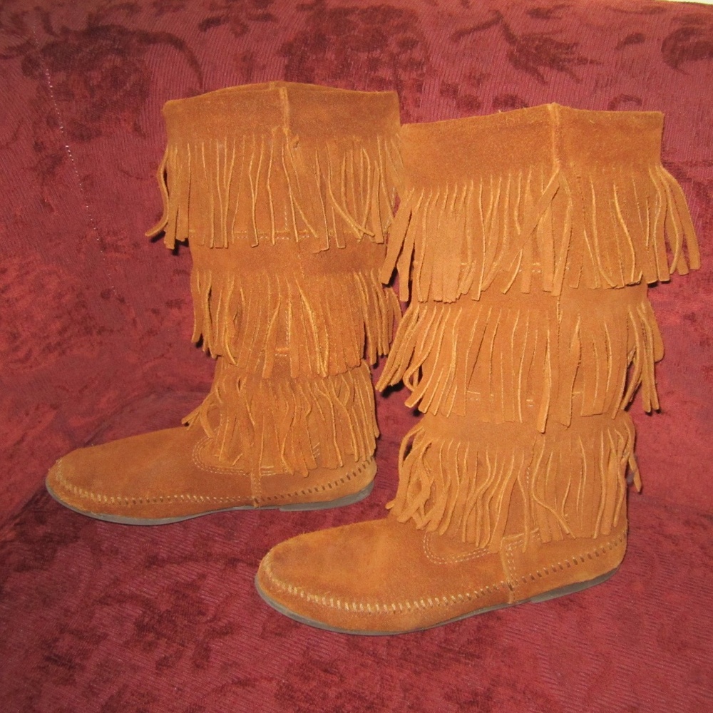 Minnetonka 3 Layer Fringe Boot